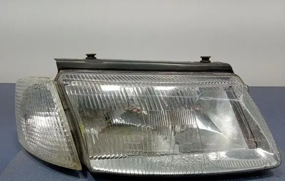 Volkswagen PASSAT B5 Headlight/headlamp 441-1125R