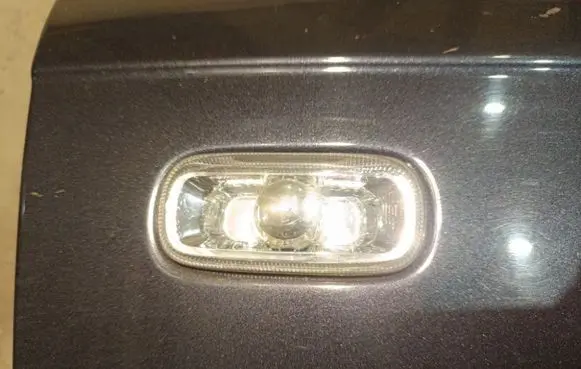 Audi A6 S6 C6 4F Front fender indicator light 8E0949127