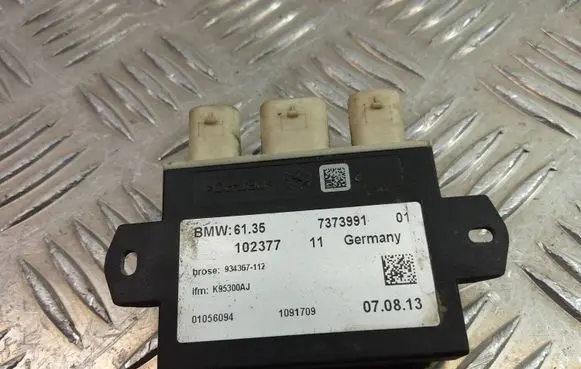 BMW 5 F10 F11 Trunk lid opening control unit 7373991