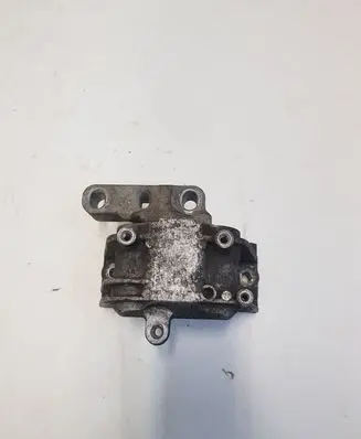 Volkswagen PASSAT CC Engine mount bracket 1K0199262