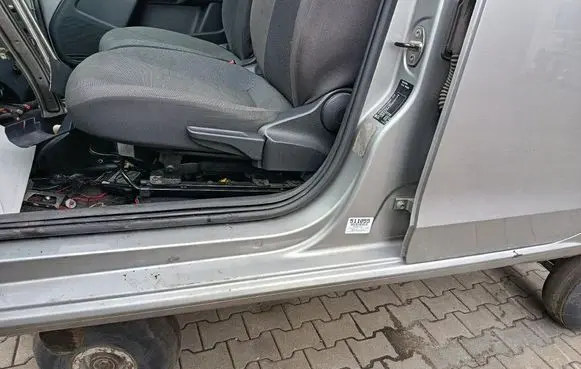Audi Coupe Pillar (middle)