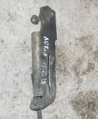 Toyota Auris 150 Alternator belt tensioner 