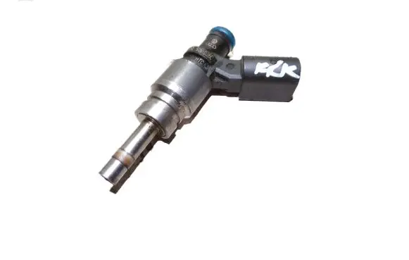 Audi A6 S6 C6 4F Fuel injector 06E906036C
