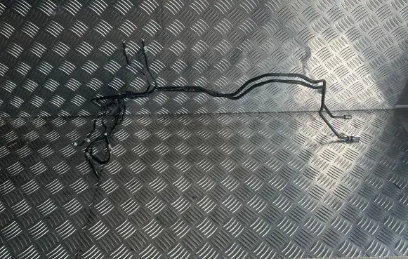Toyota Avensis T270 Brake line pipe/hose 