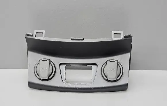 Hyundai i30 12 V Socket (front) KOHGD69202 69202