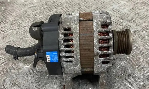 Nissan Qashqai Generator/alternator MR20 23100EN00B