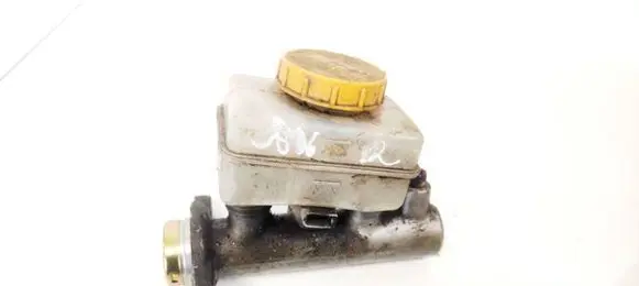 Brake fluid reservoir