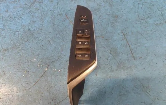 Toyota Camry Electric window control switch 8482006120