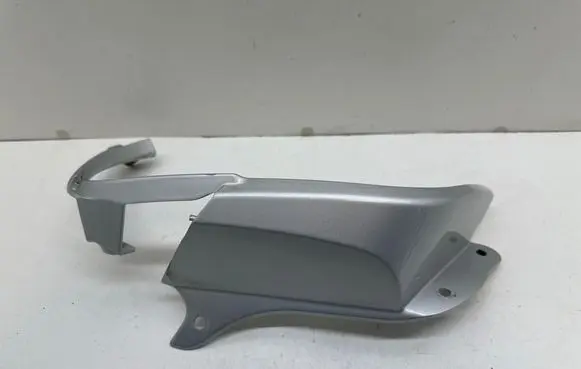 BMW Z4 E85 E86 Rear/tail light trim molding 7162126