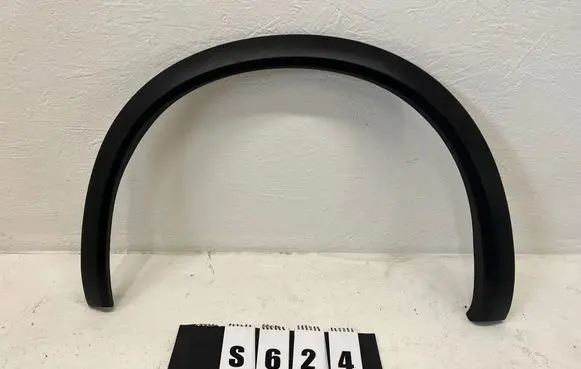 Volvo V60 Front arch trim 31463654