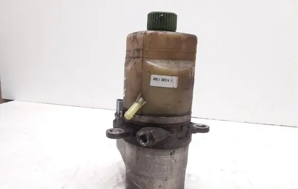 Ford Focus C-MAX Power steering pump 4M513K514AD
