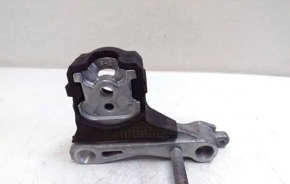 Toyota Prius (XW50) Engine mounting bracket