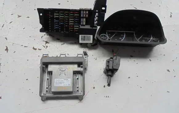 Mercedes-Benz A W169 Engine control unit/module ECU 