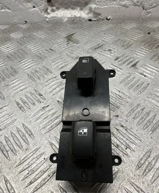 Hyundai Santa Fe Electric window control switch 371510