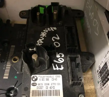 BMW 7 E65 E66 Engine control unit/module ECU 6921566 8ES00827001 010307