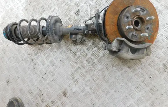 Hyundai i20 (PB PBT) Front wheel hub spindle knuckle