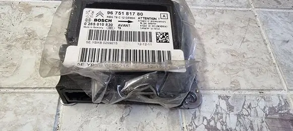 Peugeot 5008 Airbag control unit/module 9675181780 0285010830