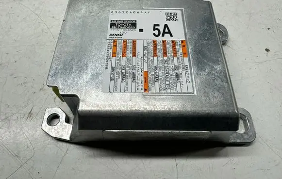 Toyota Yaris XP210 Airbag control unit/module 891700DG20