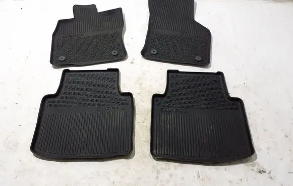 Skoda Superb B8 (3V) Car floor mat set 3V1862435