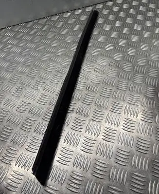 Maserati Ghibli Rubber seal front coupe door window