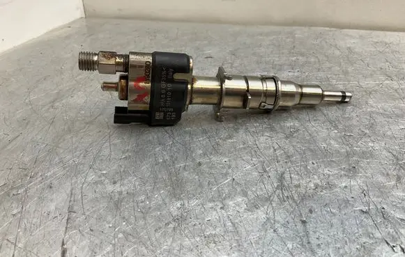 BMW 5 E60 E61 Fuel injector A2C9521190280 PA66GF359 10181010