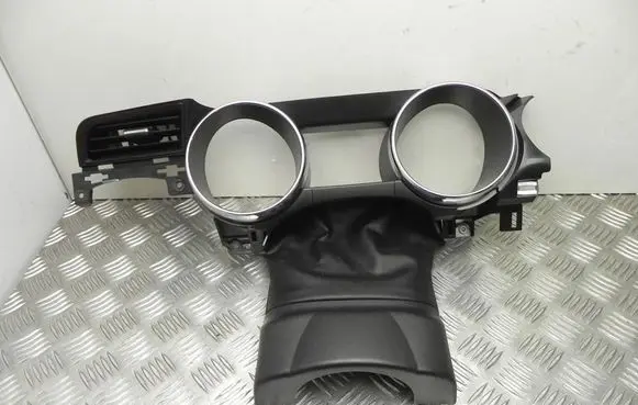 Ford Mustang V Climate control/heater control trim FR3B3530A T6065