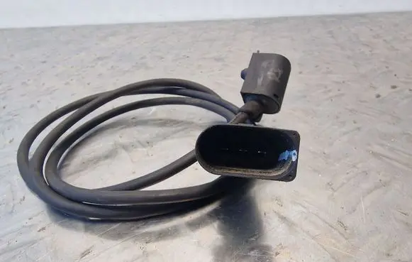 Camshaft position sensor