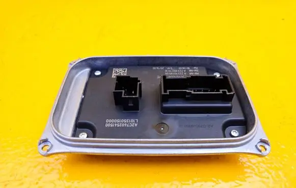 Mercedes-Benz SL R232 Voltage converter/converter module A2239007718 A2239027010 A2239018505