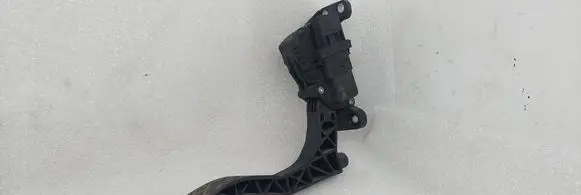 Audi A6 S6 C6 4F Accelerator throttle pedal 4F1721523B 00898407