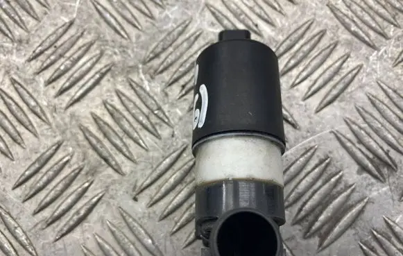 Citroen C4 I Windscreen/windshield washer pump 9632984980