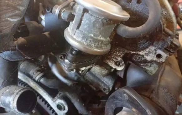 Audi A8 S8 D3 4E Valve vacuum 078131102L