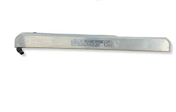 Mercedes-Benz S W221 Front sill trim cover A2216800235