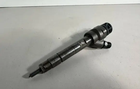 BMW 5 F10 F11 Fuel injector 0445110617 3125