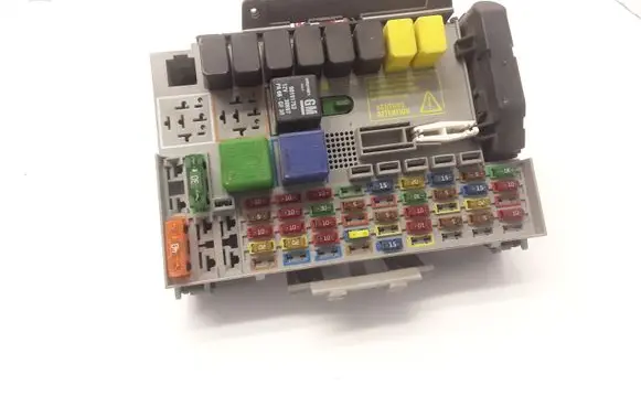 Opel Zafira A Fuse box set 24412497 90191753