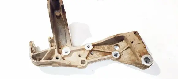Skoda Octavia Mk2 (1Z) Front lower control arm/wishbone 1k0199296f
