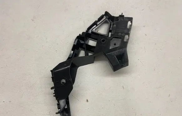 Volkswagen Golf VIII Front bumper mounting bracket 5H0807049D