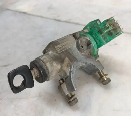 Mercedes-Benz 609 Ignition lock 296001 0004600284 6675450013
