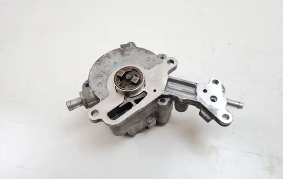 Volkswagen PASSAT B6 Vacuum pump 038145209M