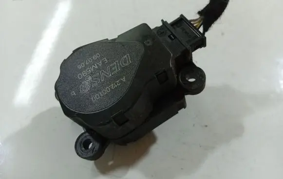 Citroen C8 Air flap motor/actuator A21200100
