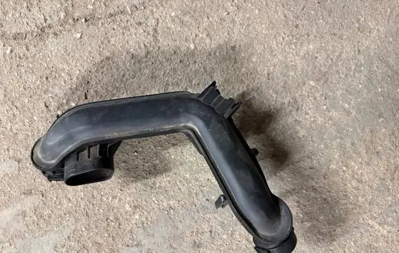 Seat Arona Intercooler hose/pipe 04C145673B
