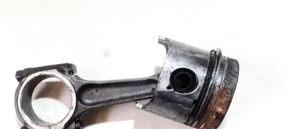 Citroen Xantia Piston with connecting rod