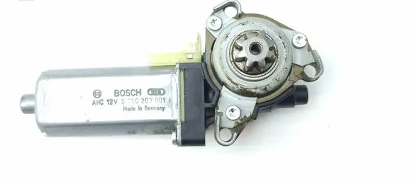 Mercedes-Benz C W204 Seat adjustment motor 0390203001 820289224