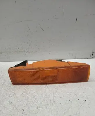 Ford Mondeo MK I Front indicator light 83BG13368