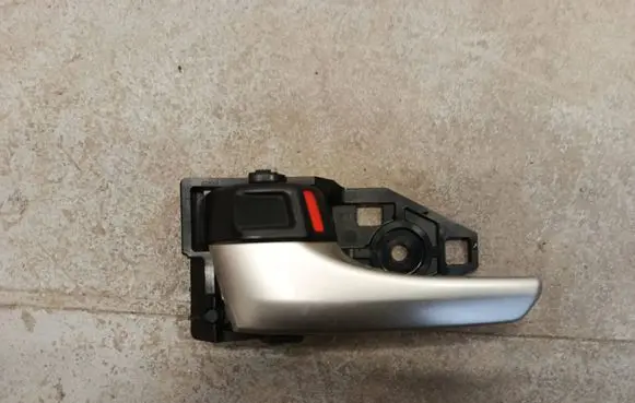 Toyota Prius (NHW20) Rear door interior handle 6920647050C0
