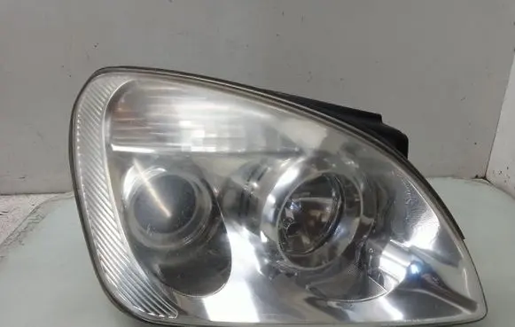 KIA Carens I Headlight/headlamp E132138