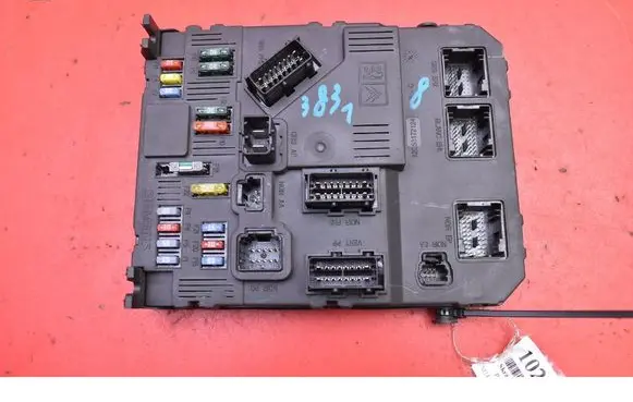 Peugeot 206 CC Fuse box set 9657999780