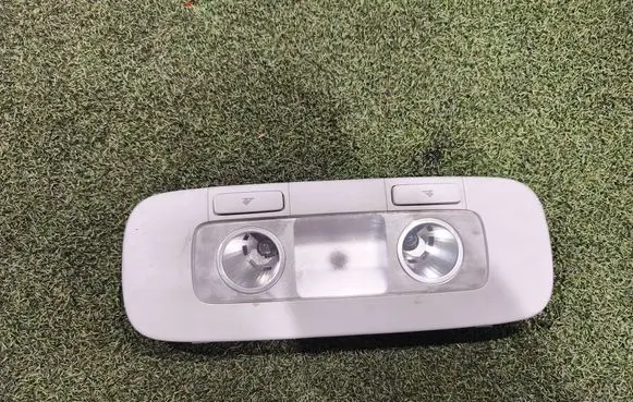 Volkswagen PASSAT B6 Front seat light SB7FR 947291