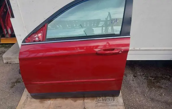 Chrysler Pacifica Front door