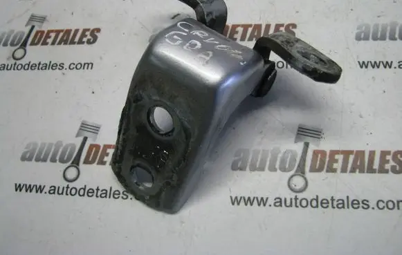 Honda CR-V Rear door lower hinge