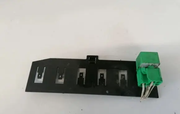 Peugeot 405 Other relay 12v25a03601